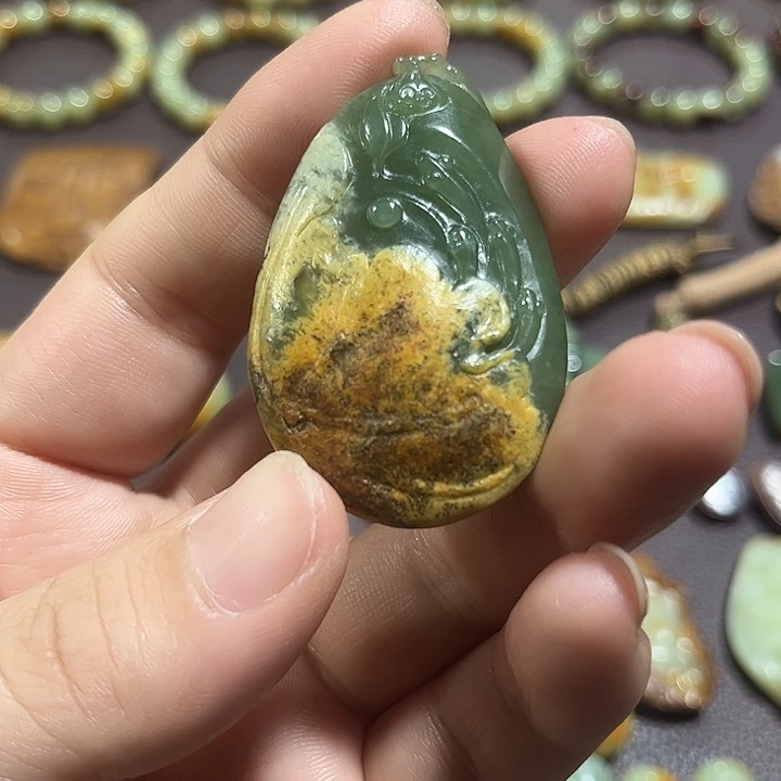 岫岩河磨玉（透闪石质玉）未镶嵌颈饰