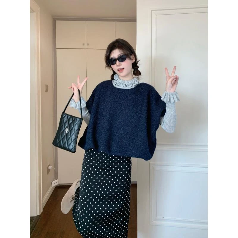 今年流行复古套装女荷叶边内搭针织衫冬季叠穿保暖马甲背心两件套