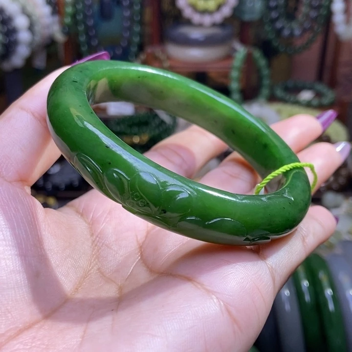 和田玉未镶嵌颈饰碧玉满色满绿老料手镯60.5