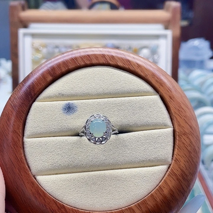 翡翠未镶嵌颈饰天然翡翠A货