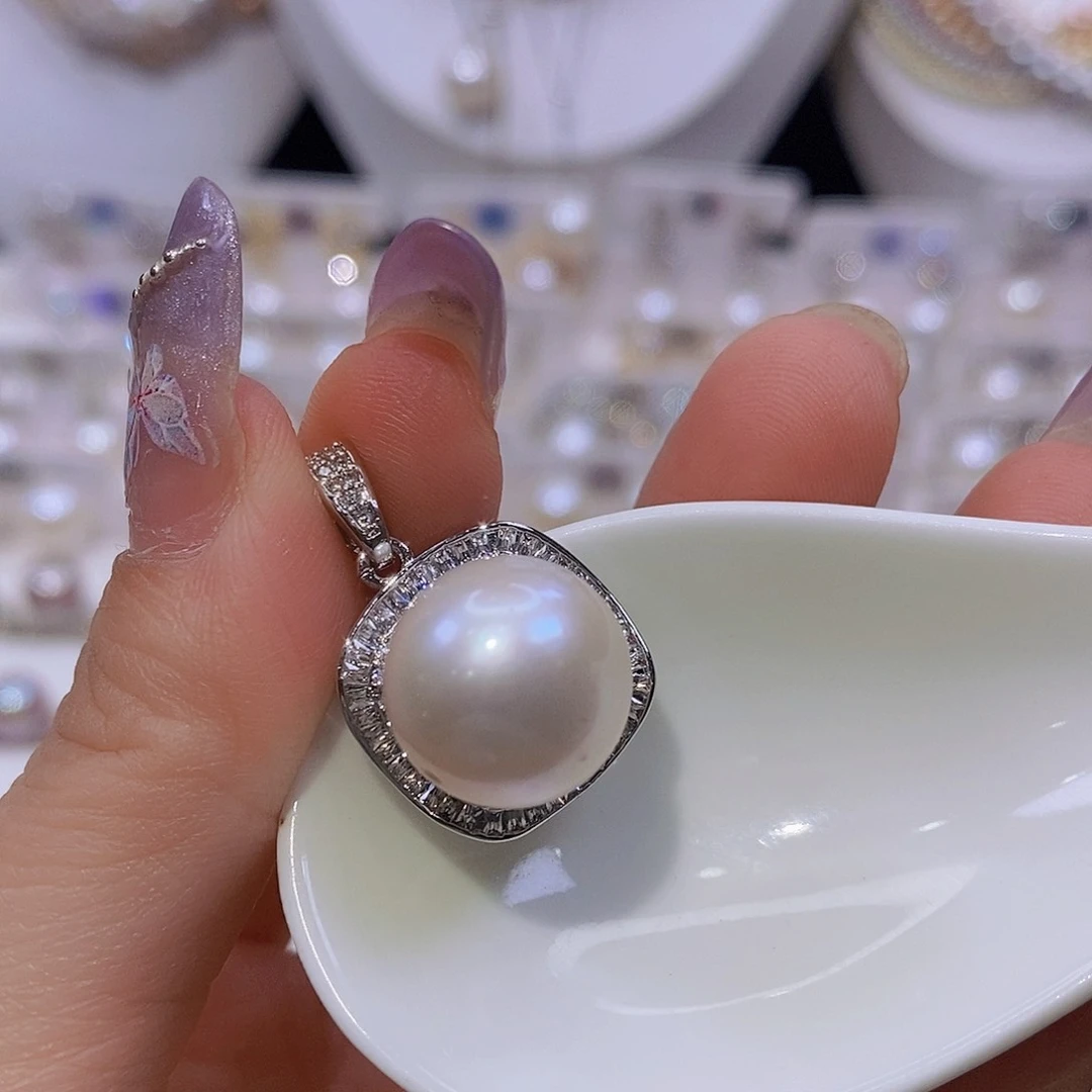 淡水珍珠合金颈饰