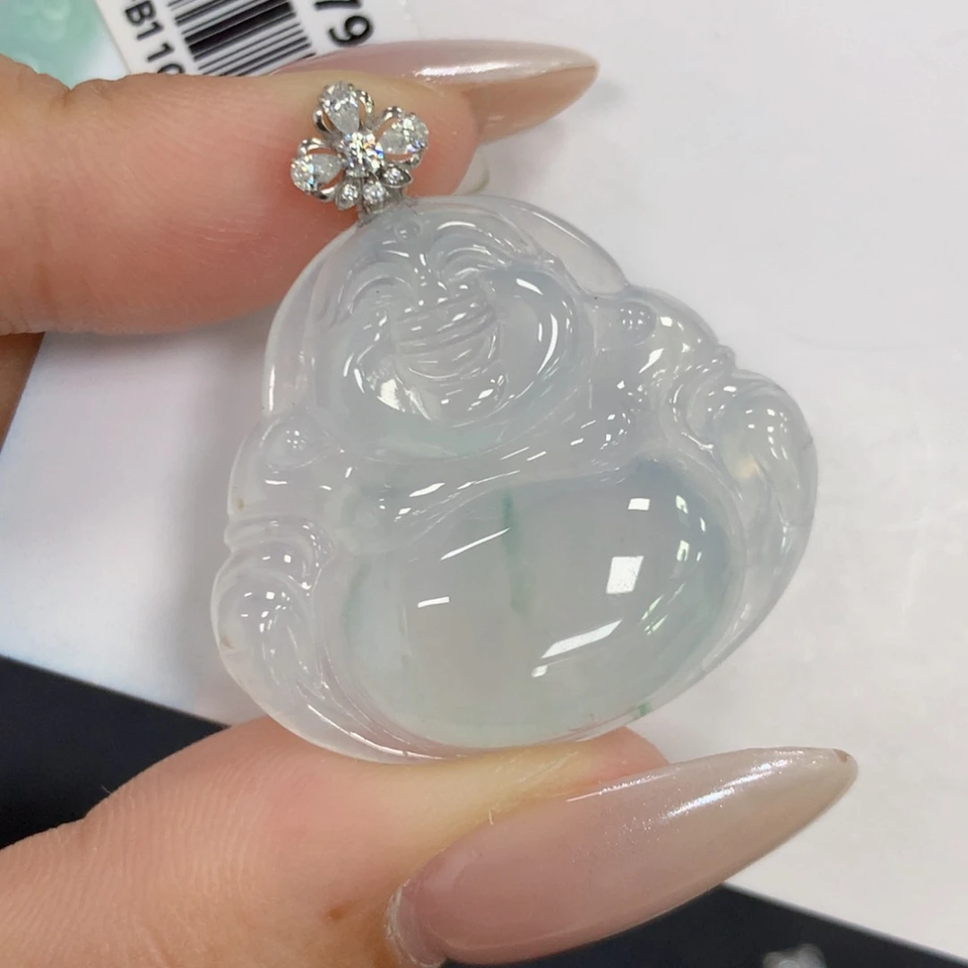 颈饰18K金镶嵌翡翠