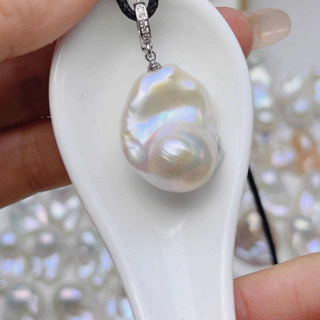 颈饰未镶嵌淡水珍珠