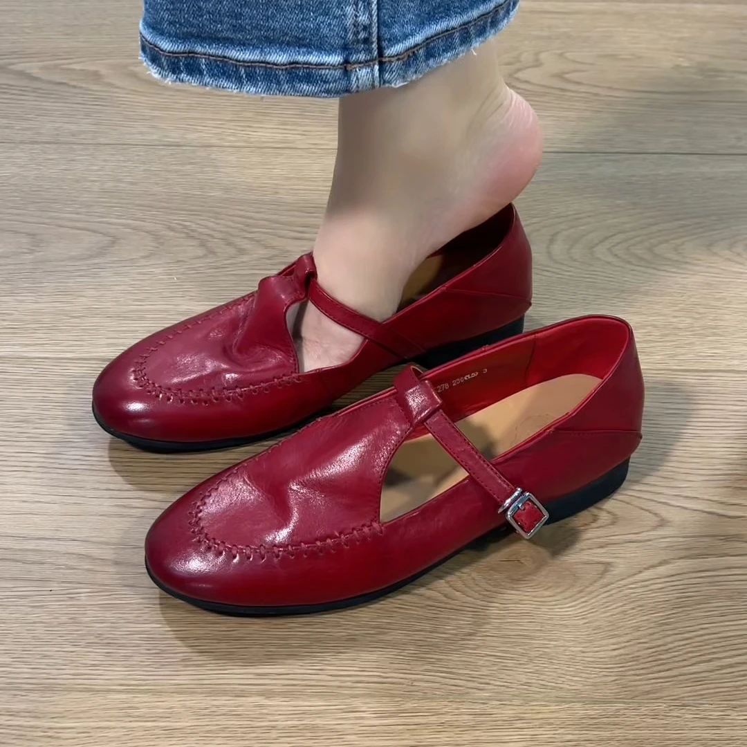 2025新款做旧复古擦色平跟浅口舒适小众法式手工缝线软底真皮单鞋