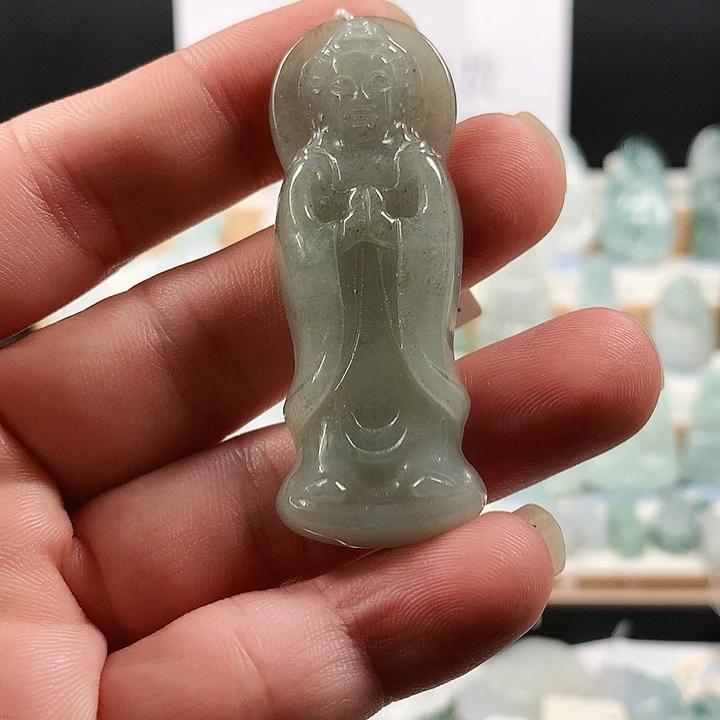 吊坠(不含链)未镶嵌翡翠56站观音