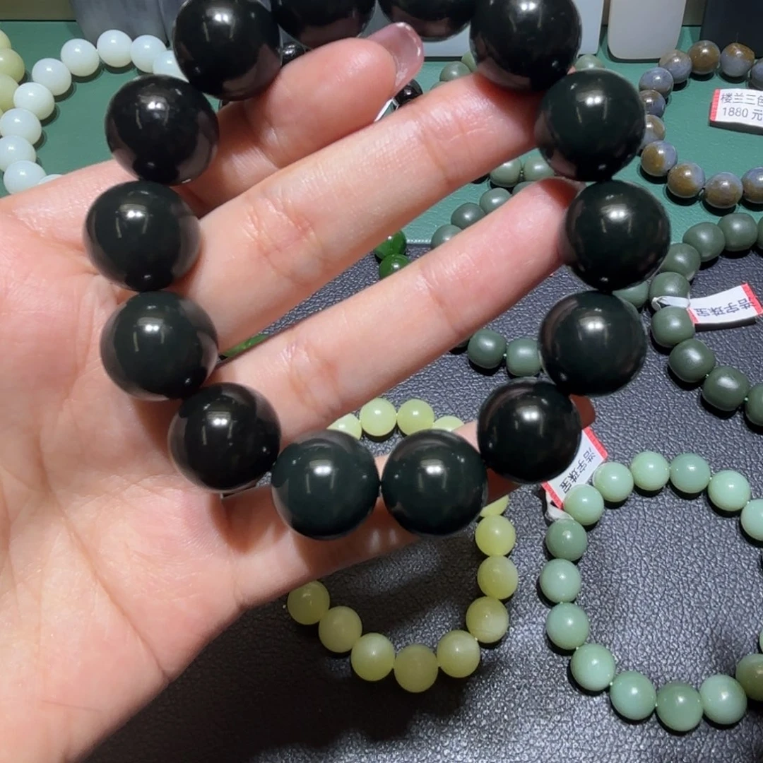 和田玉手串未镶嵌祥**羊