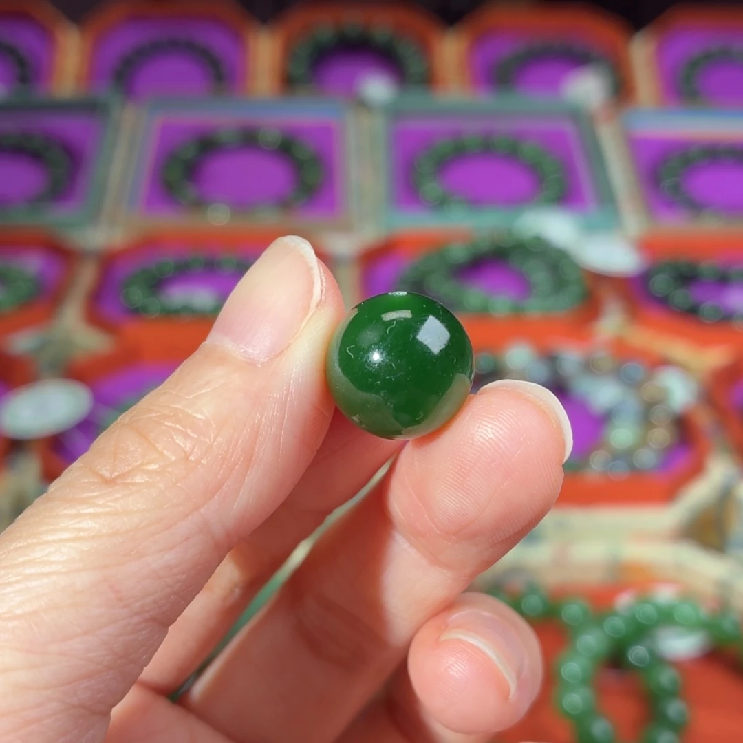 和田玉（碧玉）未镶嵌珠宝半成品