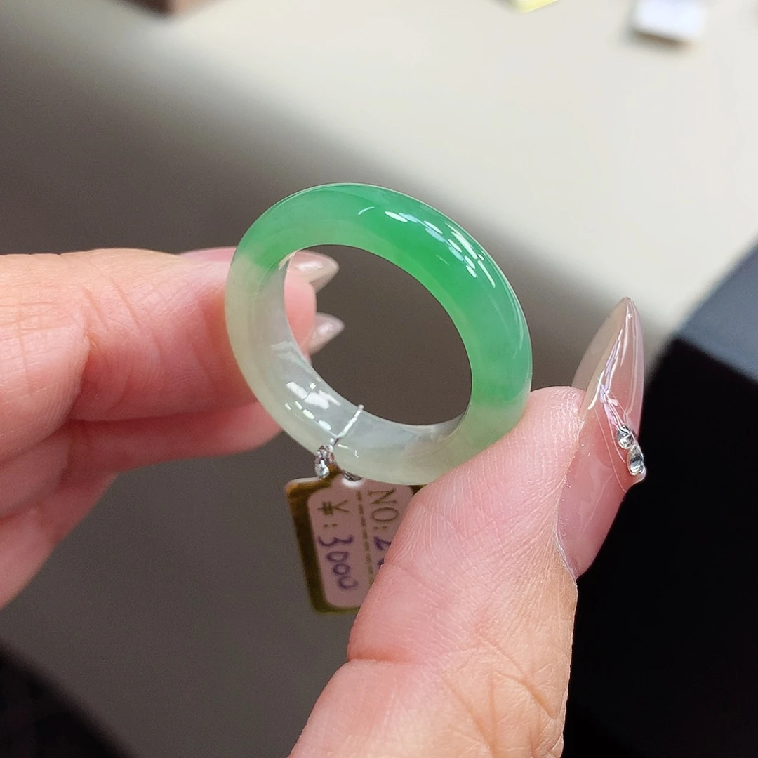 翡翠戒指未镶嵌20号