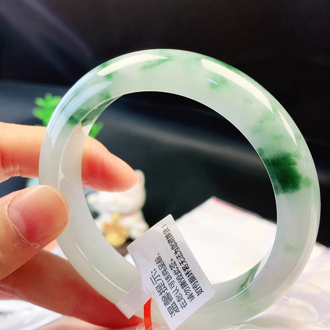 未镶嵌手镯翡翠56轮胎