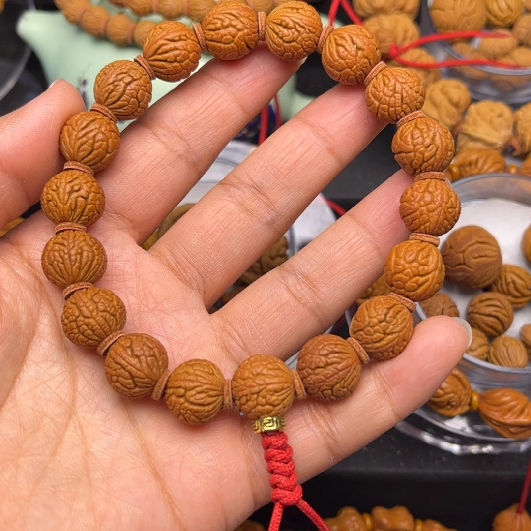 抱***Q吊坠桃核龙纹桃核