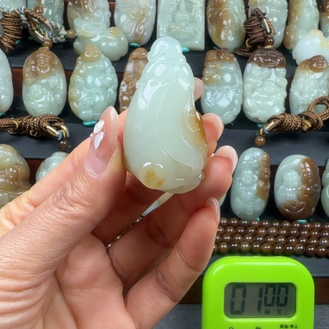 和田玉挂件未镶嵌秦**人