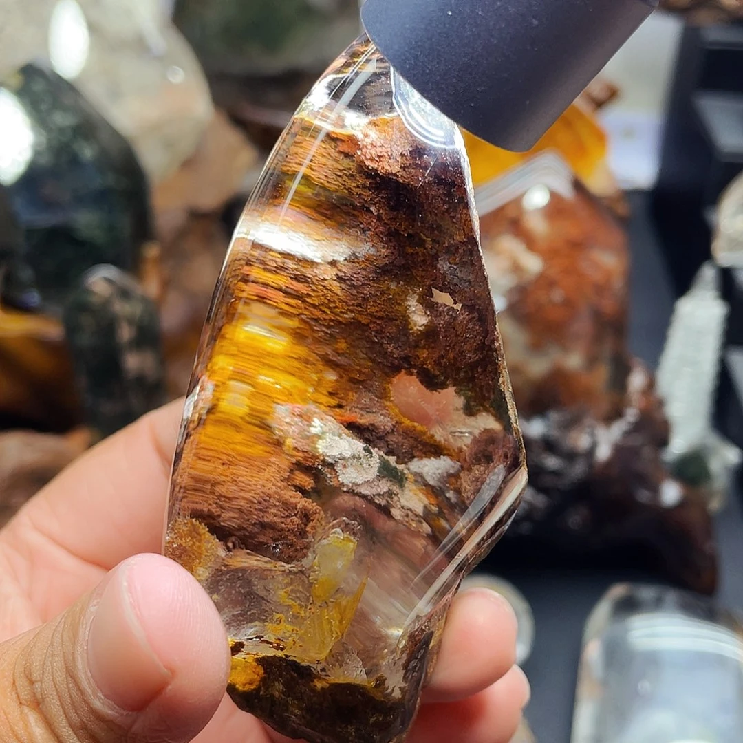 未镶嵌水晶大型摆件（非配饰）