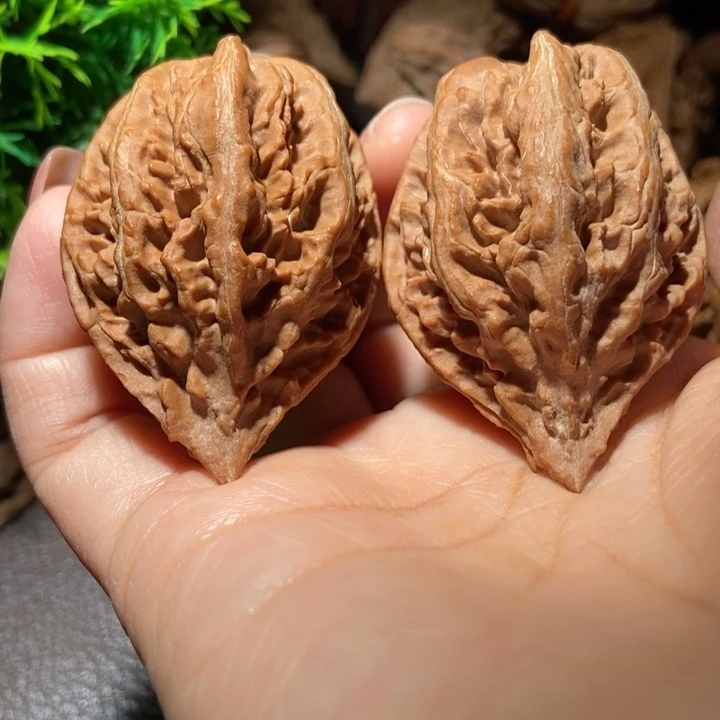 把件文玩核桃东北楸子小雪2