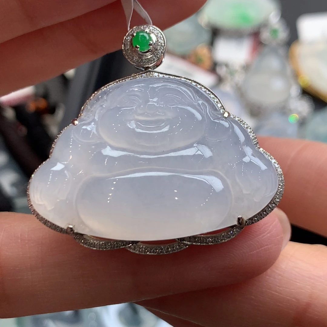 翡翠18K金镶嵌颈饰翡翠