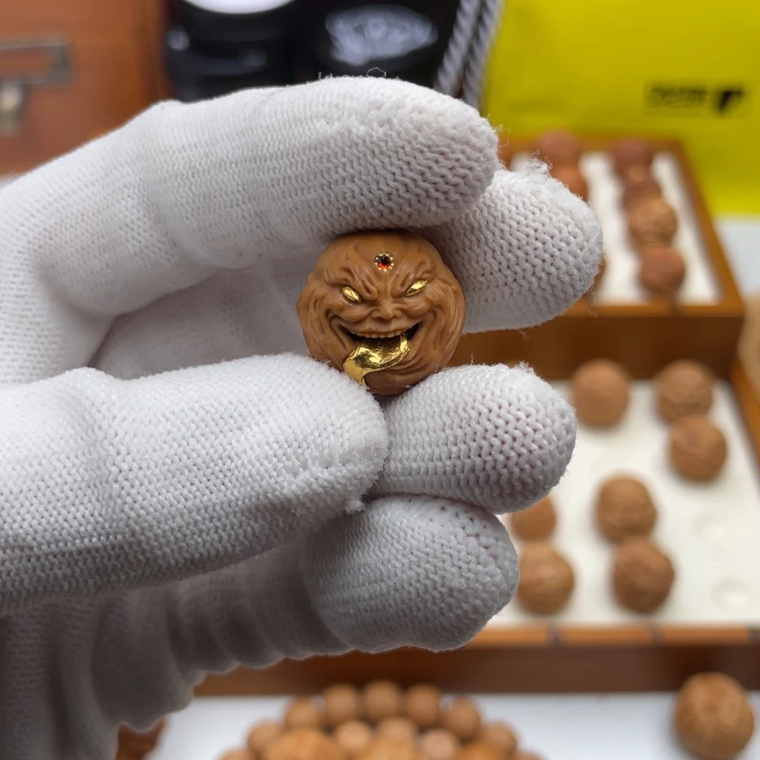 文玩核桃吊坠王*，猴头核桃雕刻猴头