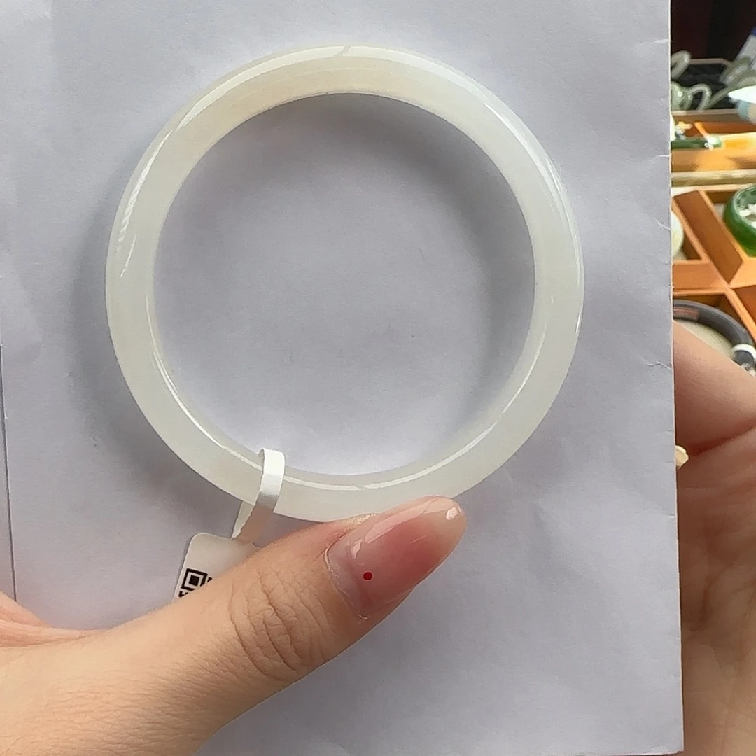 和田玉未镶嵌手镯高冰白飘樱花粉 57