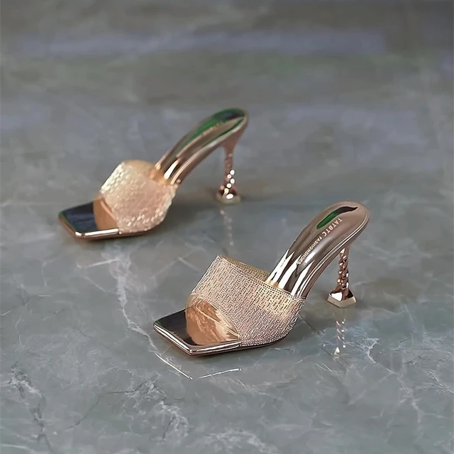 法式宴会外穿优雅水钻一字凉拖2025夏季露趾配裙子性感细跟高跟鞋