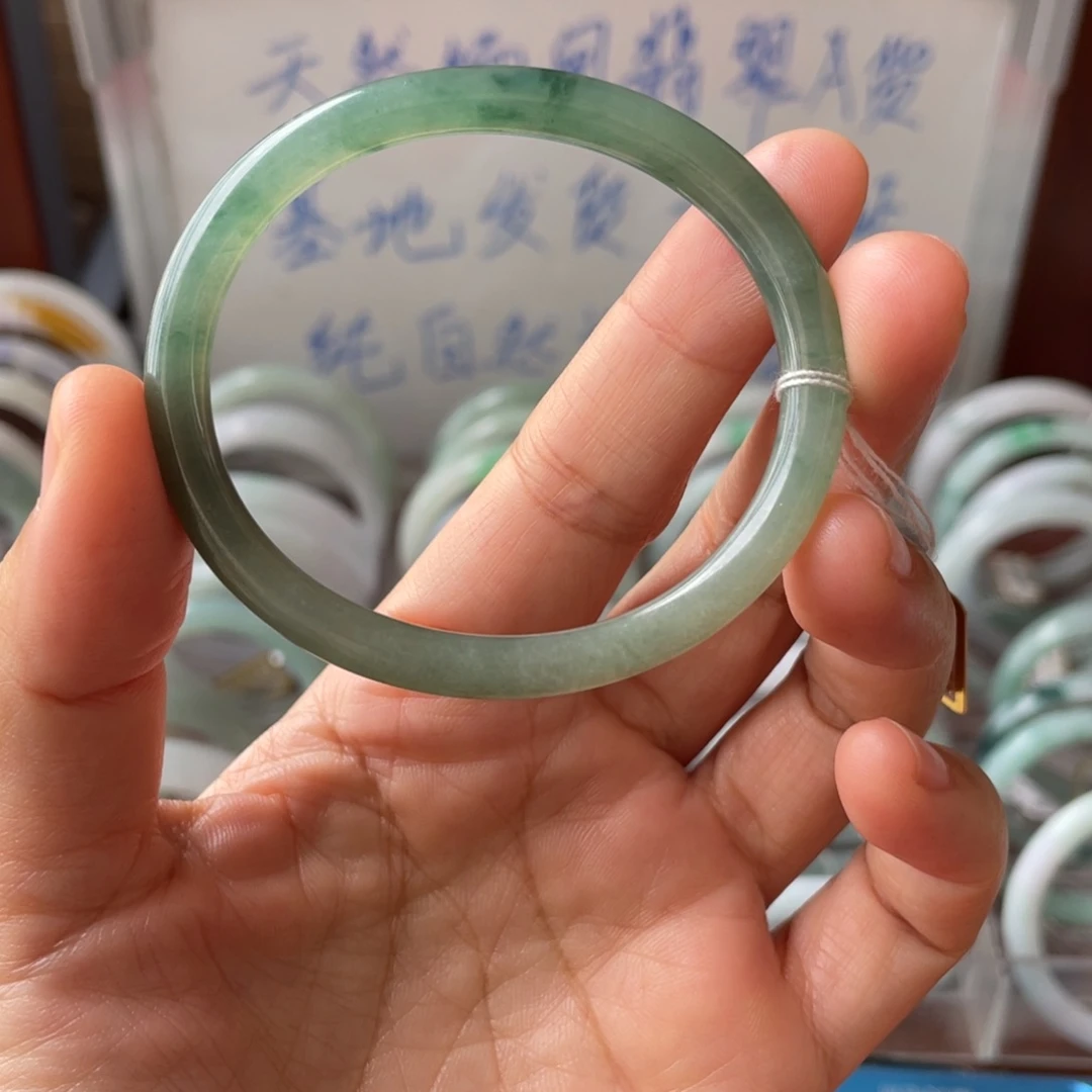 翡翠未镶嵌手镯贵妃手镯
