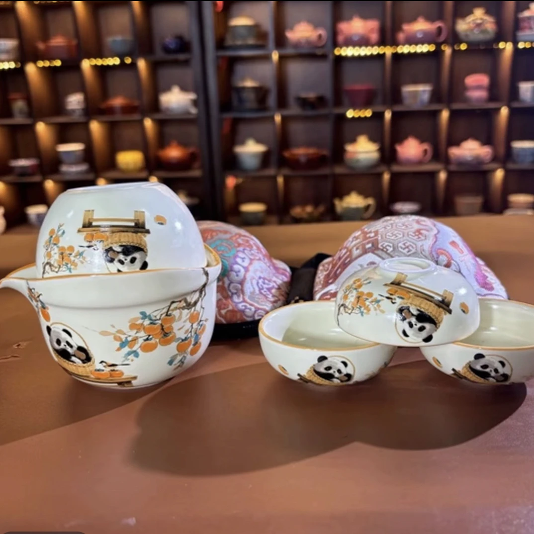 C715熊猫吃柿子一壶四杯