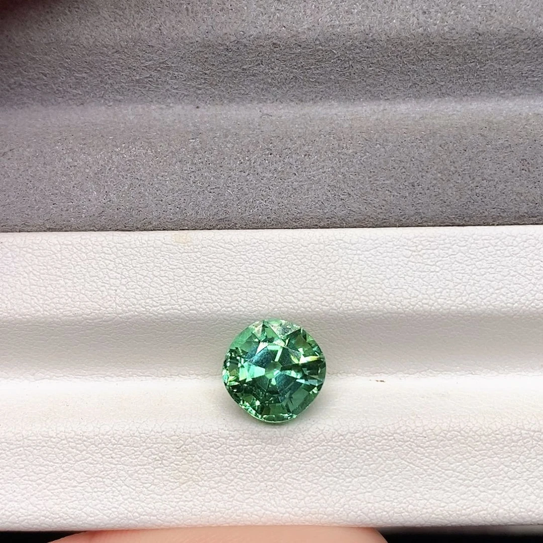 碧玺裸石未镶嵌4.62克拉天然薄荷绿碧玺