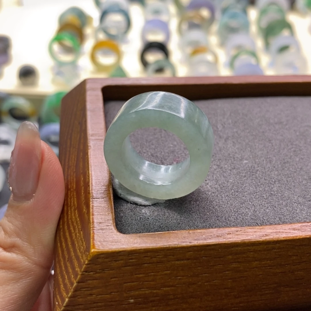 定制翡翠未镶嵌用****刀戒指