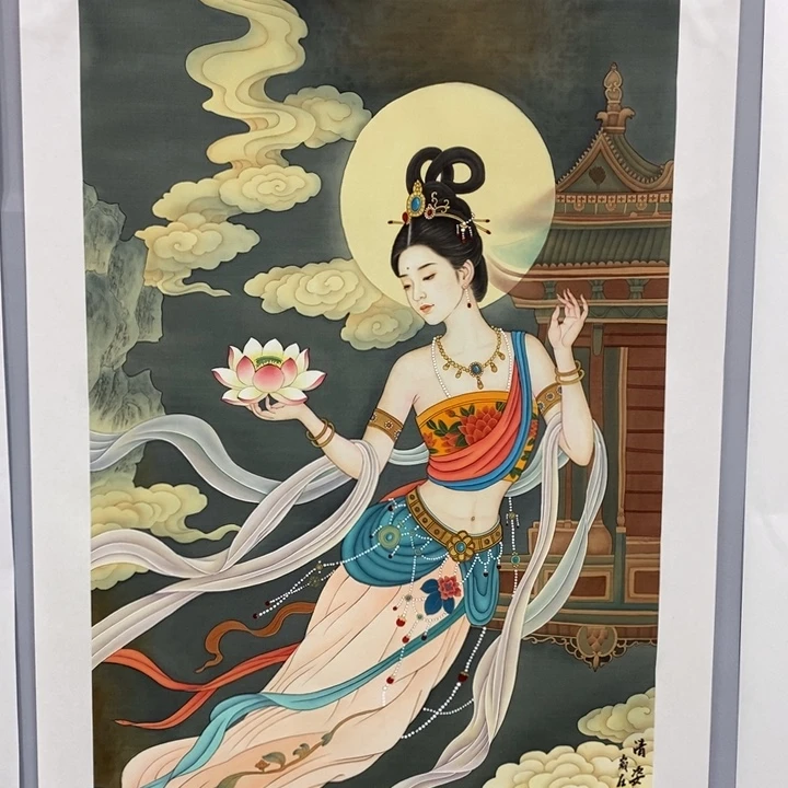 手绘作品等多种形式进行