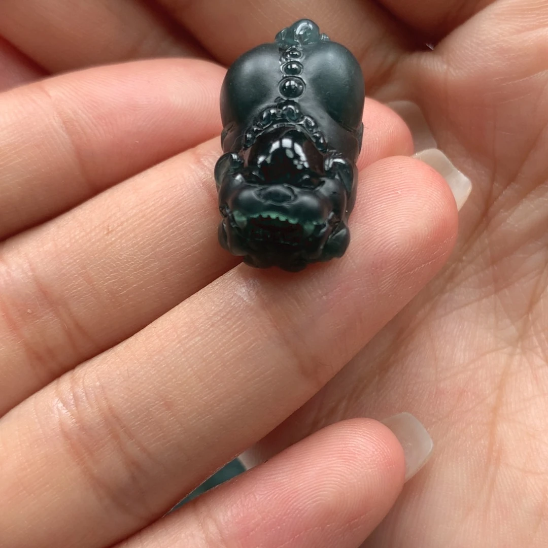颈饰未镶嵌翡翠天然翡翠