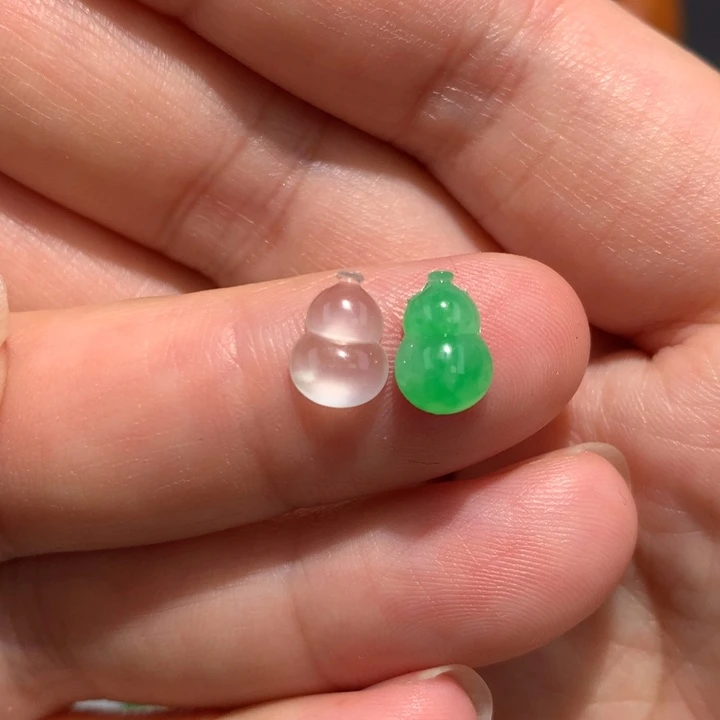 翡翠裸石翡翠葫芦