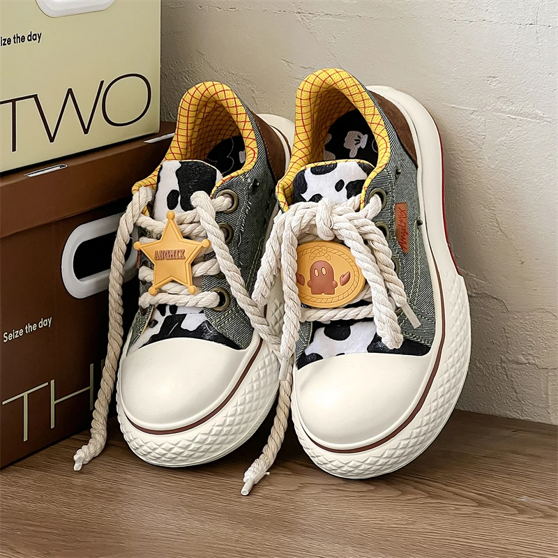 胡迪牛仔丑萌大头鞋男女同款情侣鞋子潮流百搭帆布鞋小众休闲板鞋