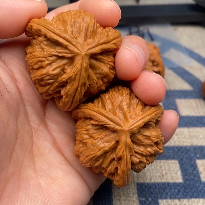 吊坠文玩核桃a****a三棱