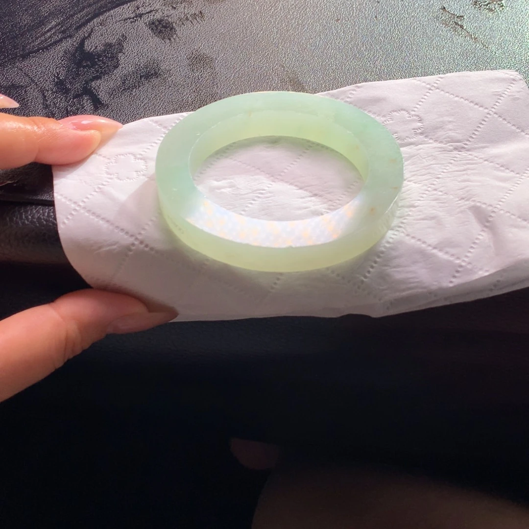 未镶嵌手镯定制翡翠