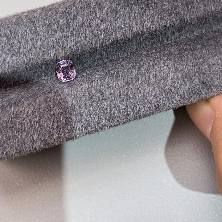 尖晶石裸石未镶嵌0.69克拉