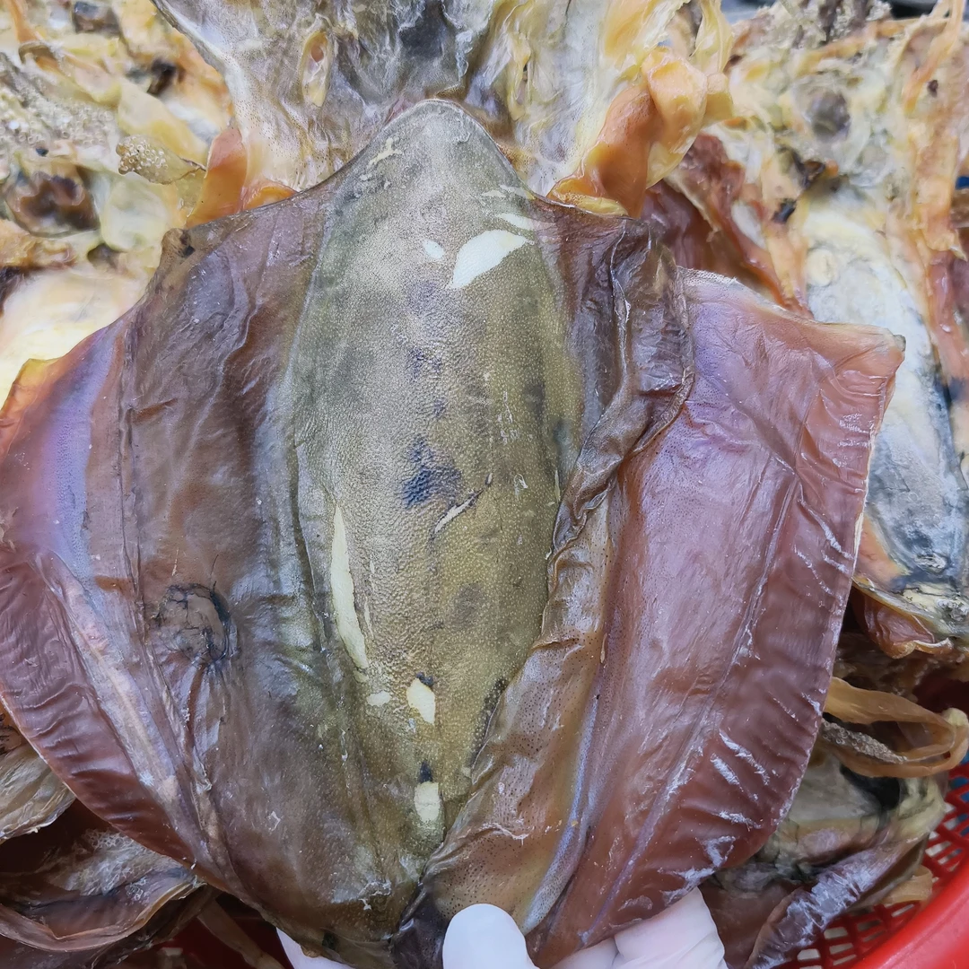 [就船血墨鱼干]汕尾本港船晒墨鱼干  船上现捕现晒 活晒 全淡足干