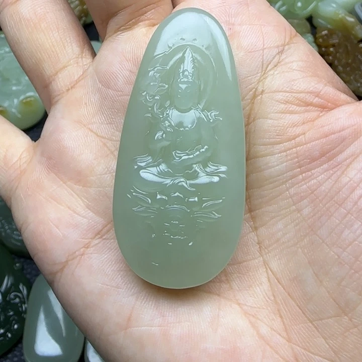 和田玉未镶嵌颈饰