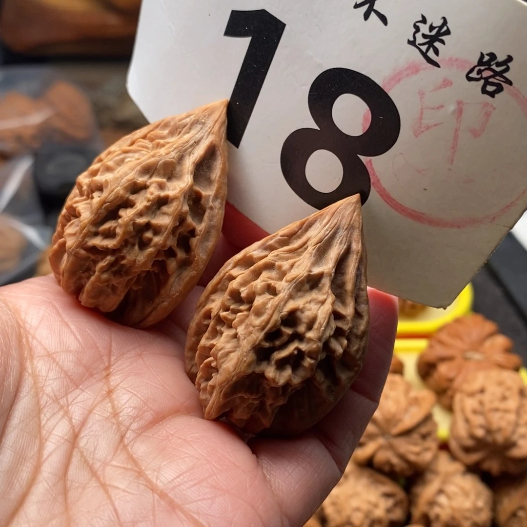 把件文玩核桃红缨枪