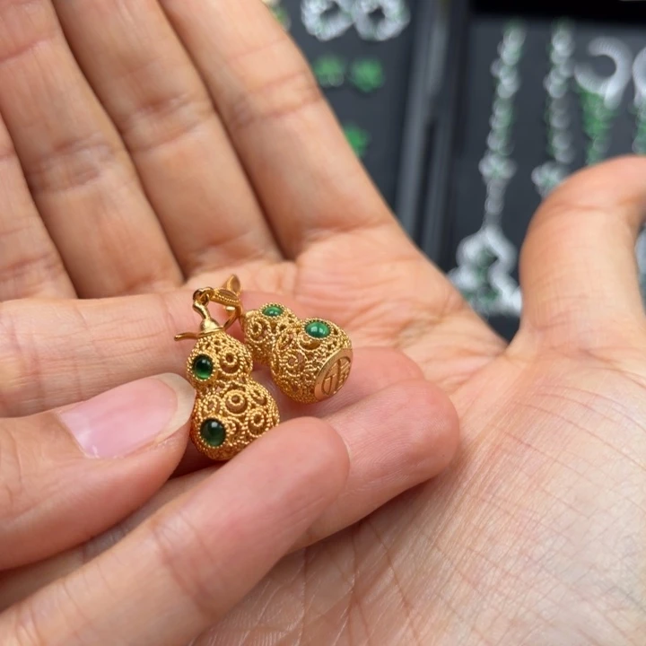 键***者翡翠银S925镶嵌耳饰