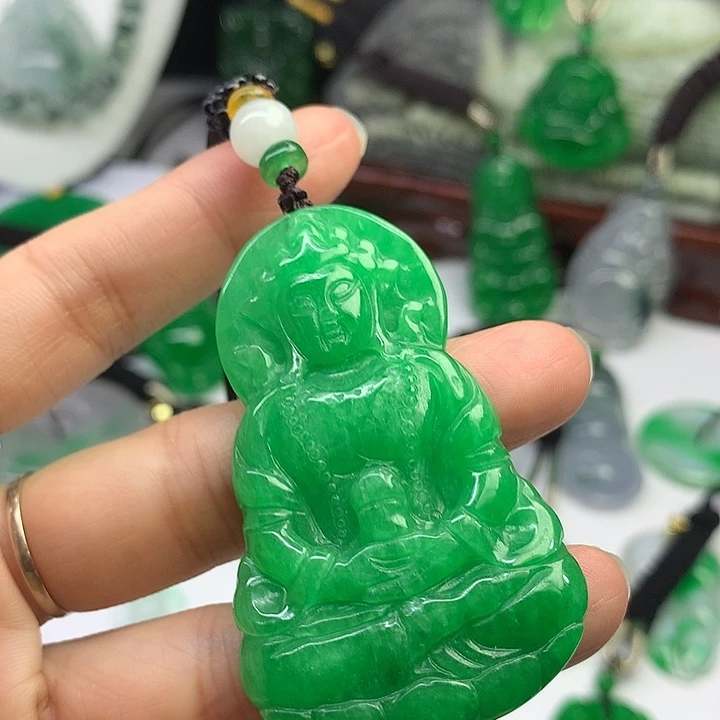 颈饰未镶嵌翡翠源头