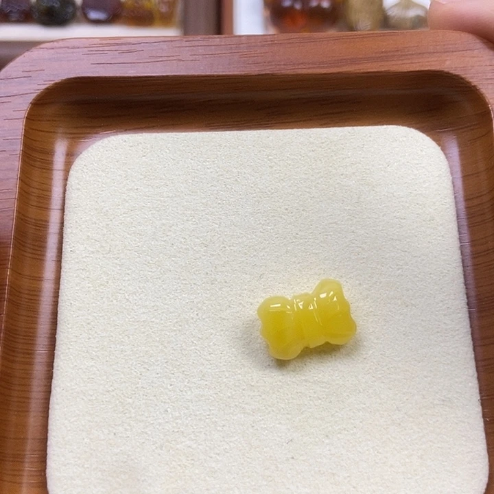 橄榄核吊坠蝴蝶结5