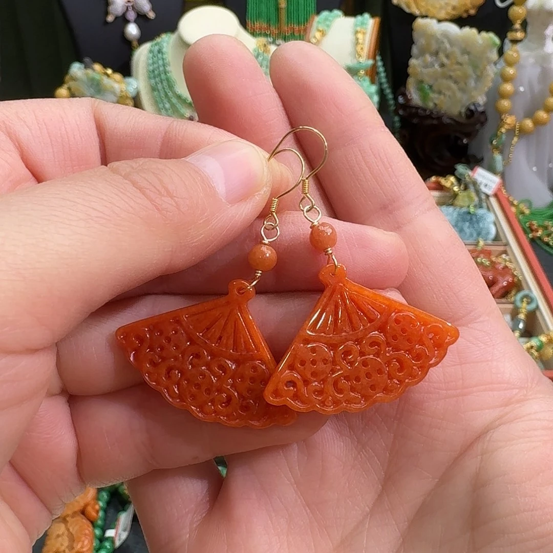 翡翠未镶嵌吊坠(赠链)原价298 炸福利s 925勾