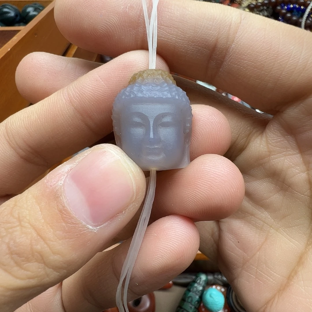 欢***益玛瑙/玉髓未镶嵌珠宝半成品