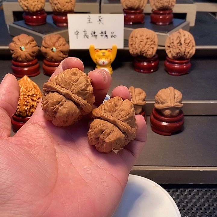 文玩核桃把件.**生全品