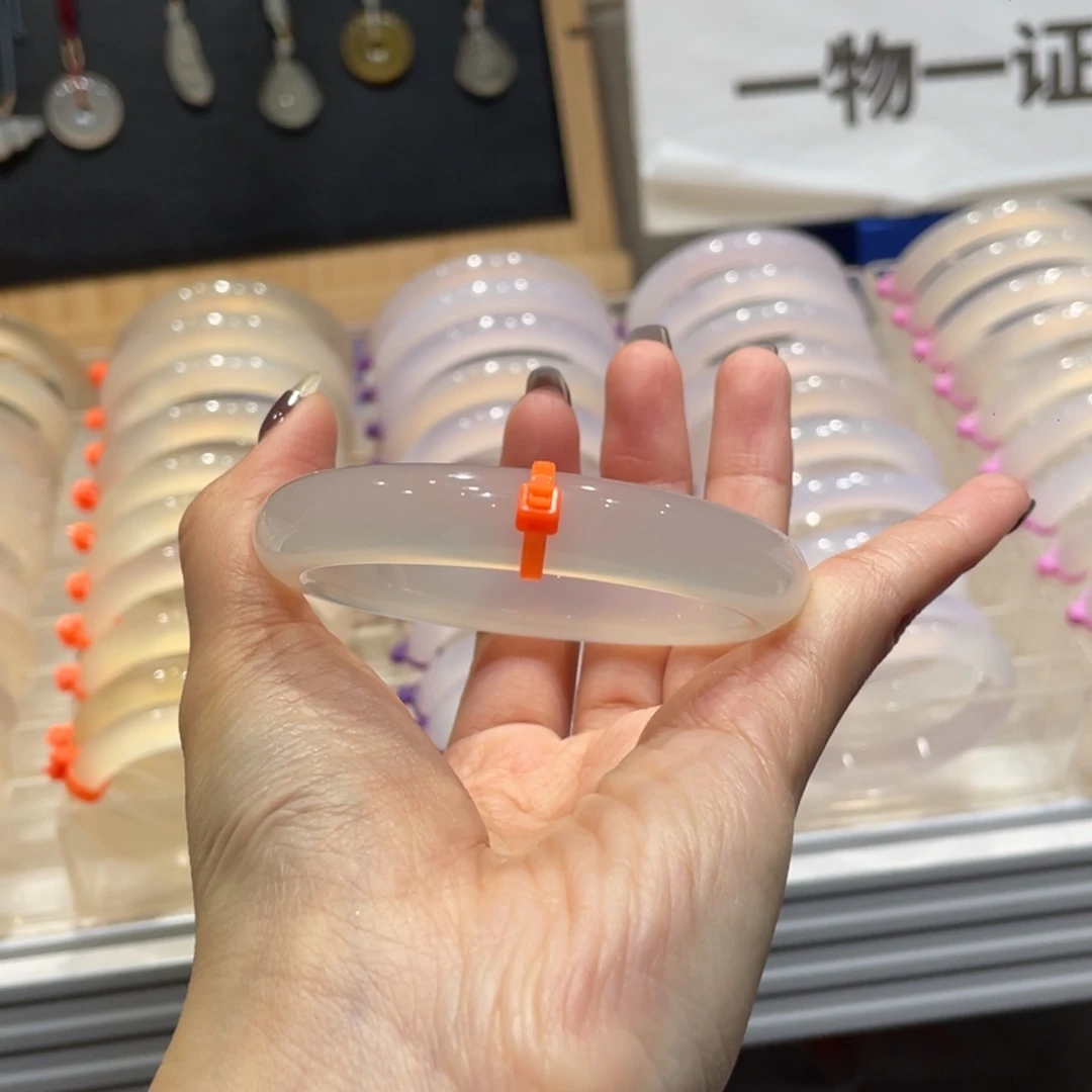 W***心玛瑙/玉髓未镶嵌手镯@定向白月光@【56】