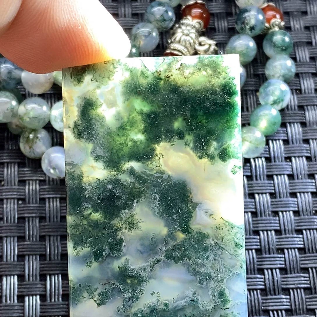 未镶嵌颈饰玛瑙/玉髓?**慣
