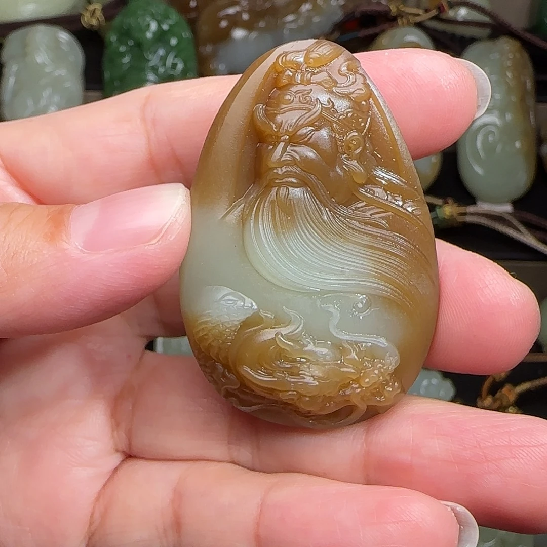 暖***@和田玉未镶嵌颈饰