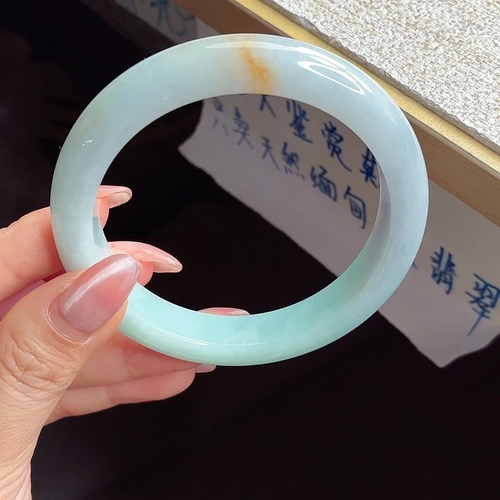 翡翠未镶嵌手镯手镯