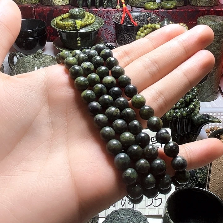 未镶嵌蛇纹石玉珠宝半成品