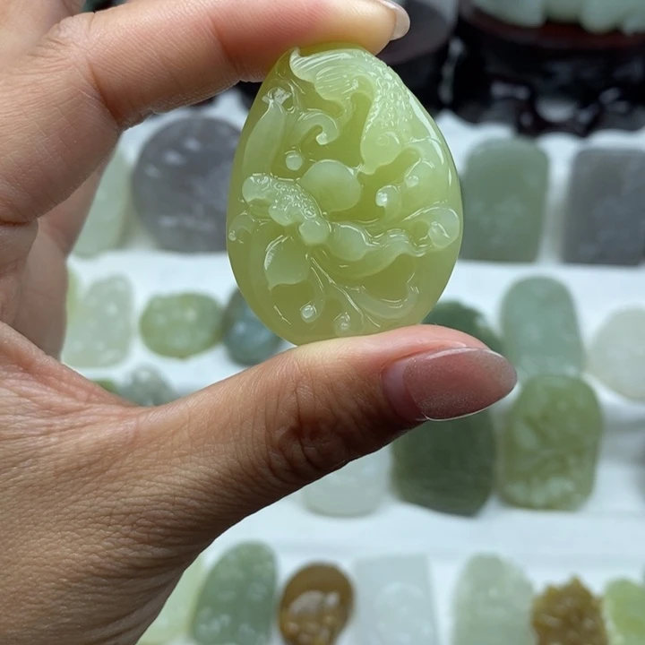 和田玉未镶嵌颈饰82