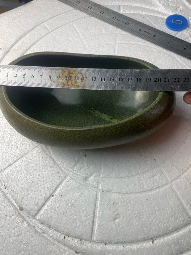 长江石烟灰缸，内狐水培盆天然外表原皮，内精抛光，尺寸参照烟盒