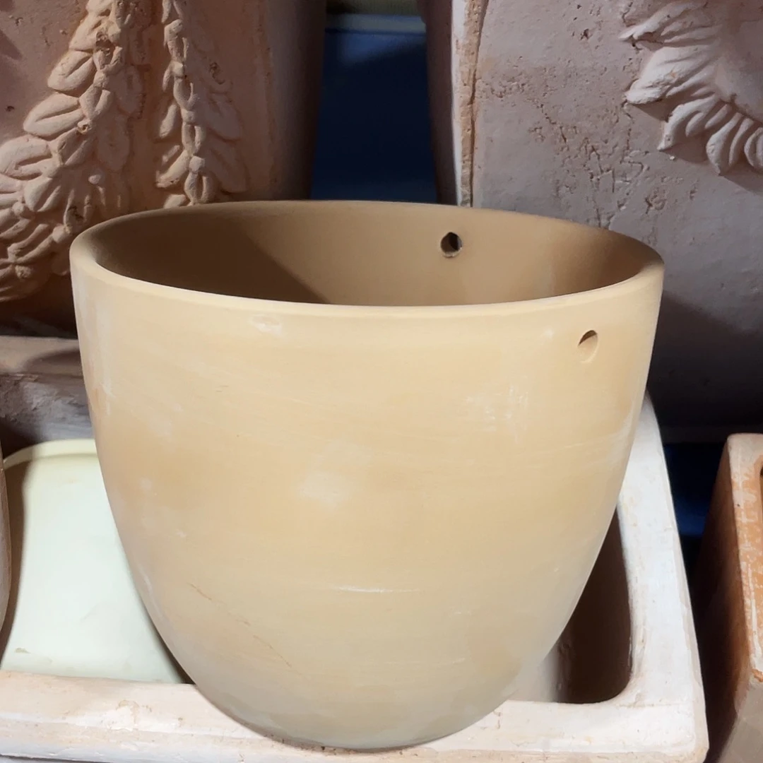 口18×15    白陶无孔吊兰花盆一个