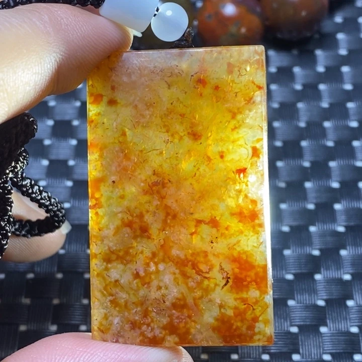 玛瑙/玉髓颈饰未镶嵌饺**子